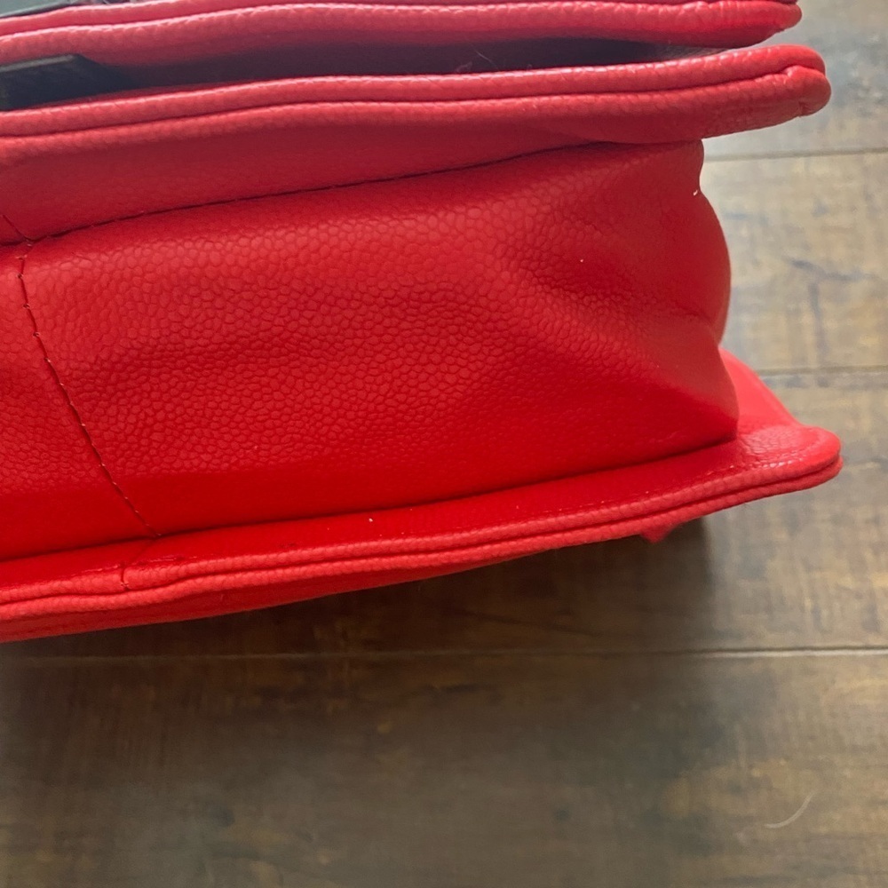 Red Quilted Crossbody Shoulder bag - Picture 5 of 16
